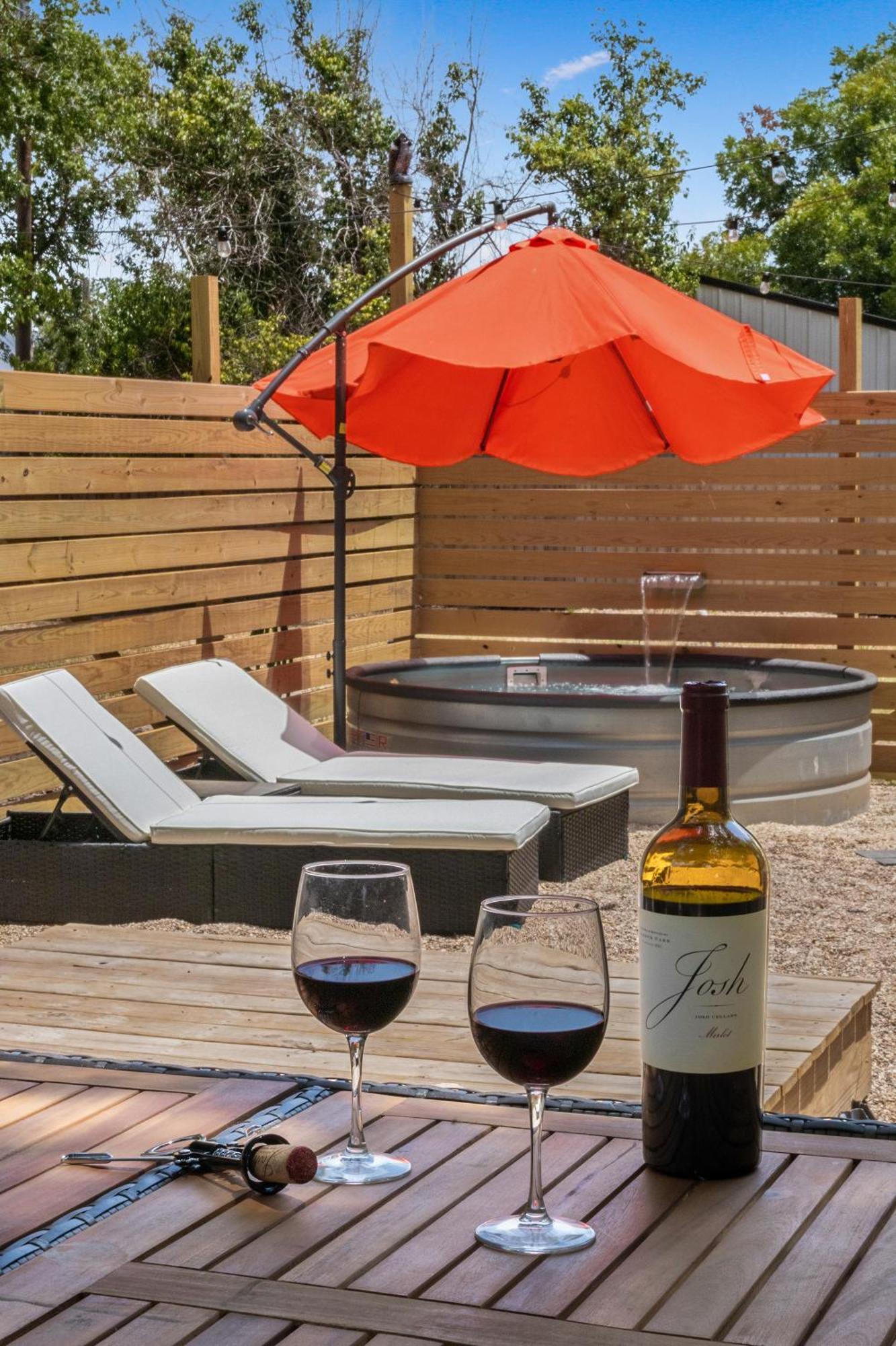 The Craftsman On Clay-downtown-4 Blocks To Silos-hot Tub And Cowboy Pool Waco